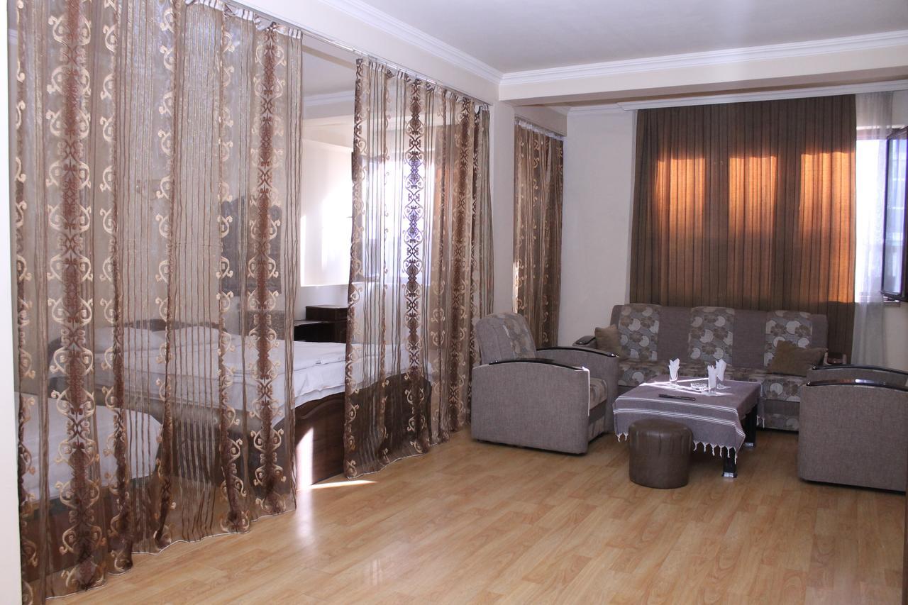 Hotel Hayat Batumi Ngoại thất bức ảnh