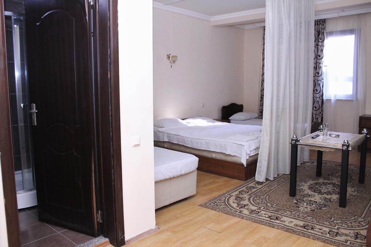 Hotel Hayat Batumi Ngoại thất bức ảnh